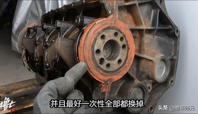 发动机盖渗油怎么解决(发动机前盖渗油怎么处理)