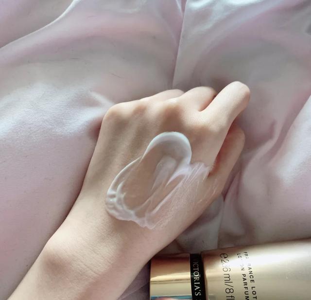 最好闻的维多利亚秘密身体乳