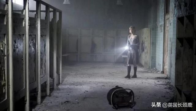 科幻巨制灵异事件:除了电锯惊魂和IT，万圣节还能看什么？25部恐怖电影大推荐