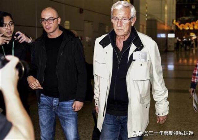 海南足球联赛冲突:青少年足球联赛爆发罕见冲突！孩子爆粗口+飞踹，家长帮着一起打