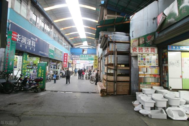 刚需终于等到房价下降，建材价格却在飞涨，买得起房子没钱装修