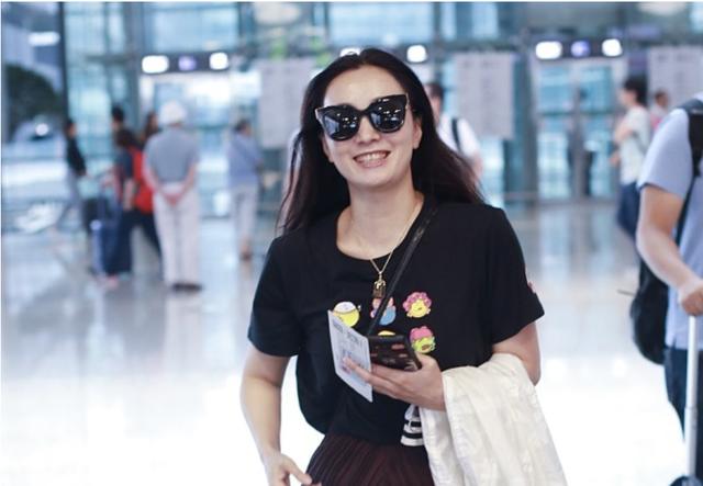 陶虹的孩孑是谁(陶虹的最新消息视频)