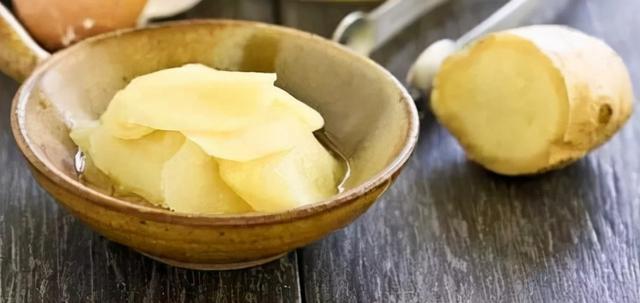 “冬吃萝卜夏吃姜，不劳医生开药方”，生姜巧治这些常见病，记得收藏