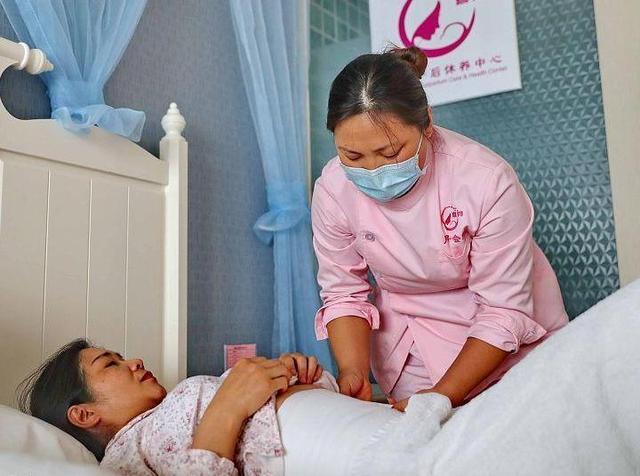 45岁以后再生娃，宝妈过得是什么样的生活？三种完全不同的人生