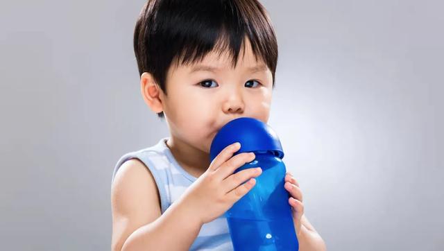 0-5岁，推荐喝这4种，不要喝这些，看看你都做对没