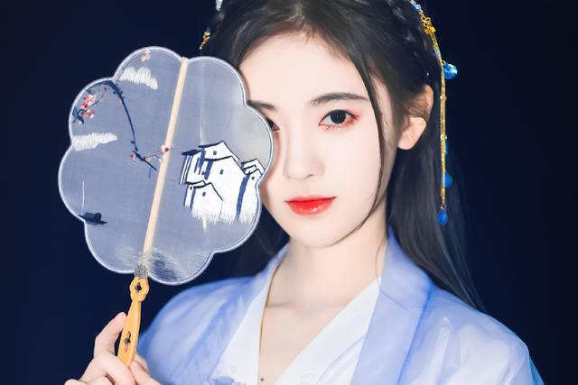 鞠婧祎汉服(鞠婧祎汉服超仙图片)-天晟网
