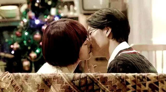 王一博吻戏视频合集(王一博吻戏视频合集观看)