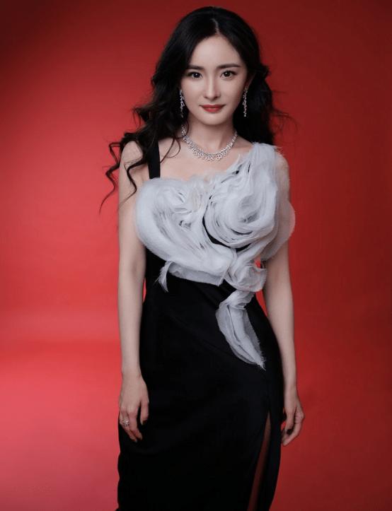 杨幂身材比例(杨幂身材比例是多少)