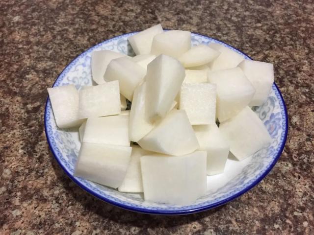 小雪节气，饮食上要注意什么？这4类食物不妨多吃，有益于健康