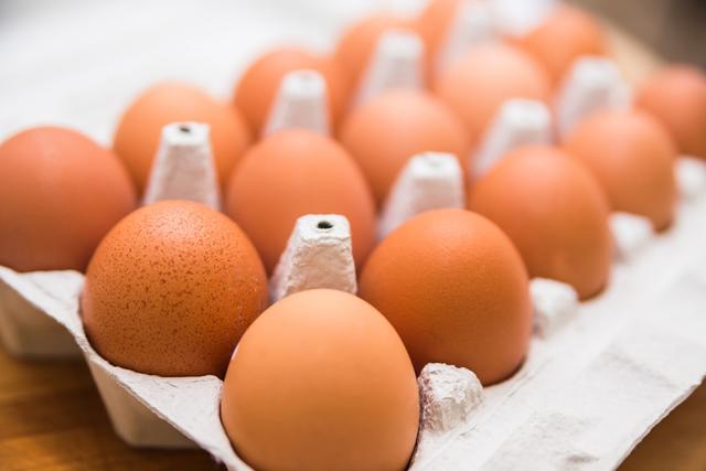 为何日本人吃生鸡蛋没事，为什么日本鸡蛋可以生吃，且如此受欢迎了解日本蛋的特别之处