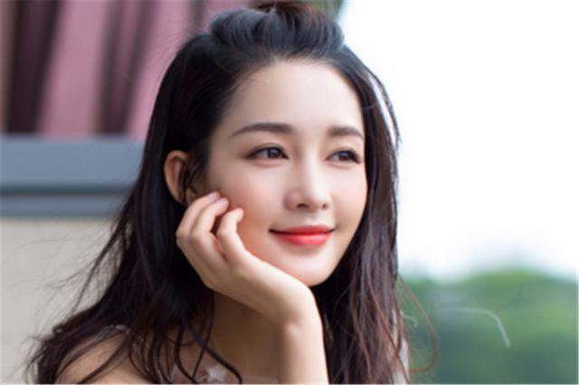 张嘉译 李沁(张嘉译李沁白鹿原)