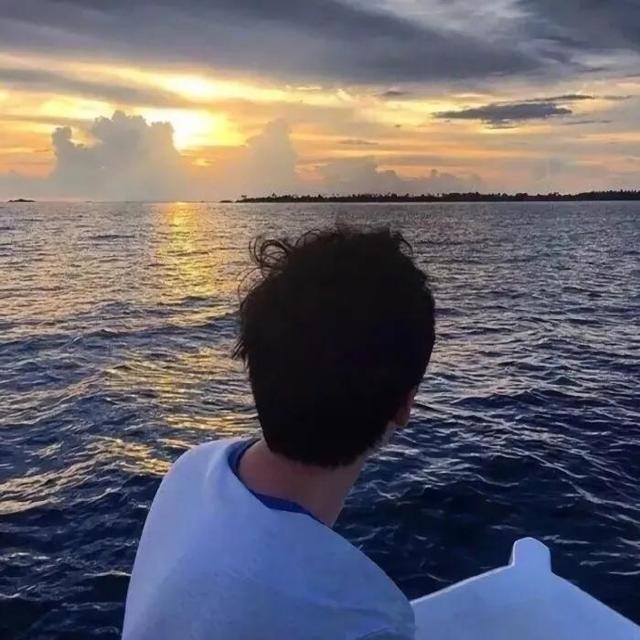 qq男生头像帅气冷酷,男生头像帅气冷酷霸气 动漫?