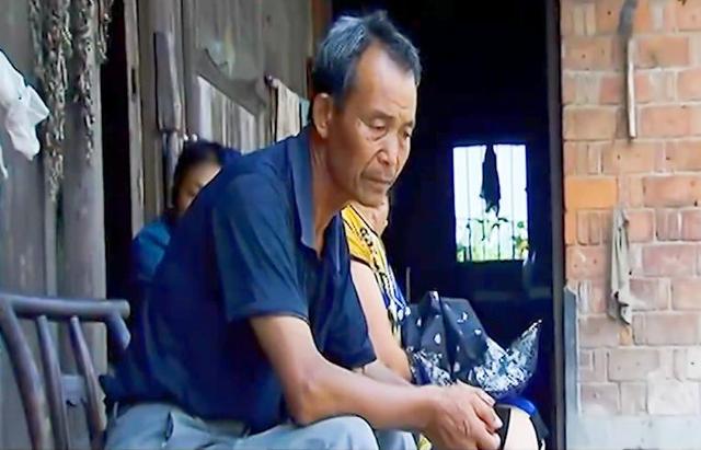 “太子妈”无脑护娃，亲自做值日被批，反向育儿才是硬道理