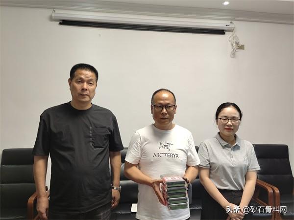 正规砂石公司