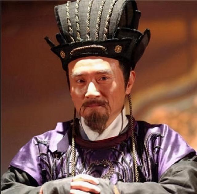 而真正使严嵩败落的,是他的儿子严世蕃.