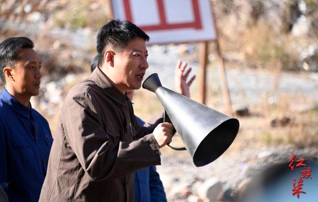 演员于震:戏里戏外践行“红旗渠精神”，于震：我们是沾了角色的光