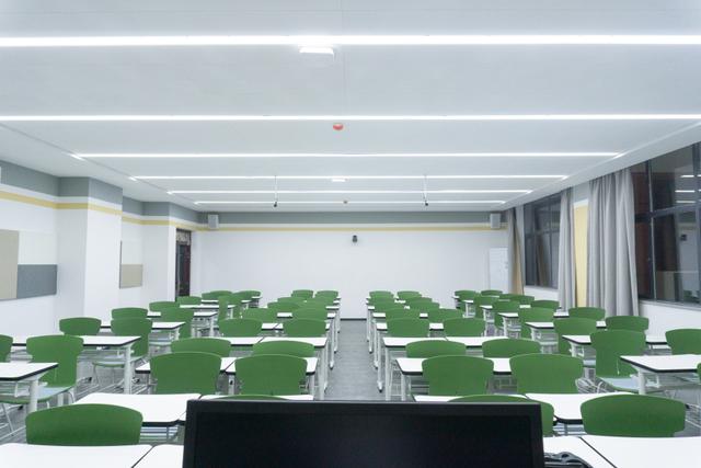 贵州大学87间智慧教室“上新”