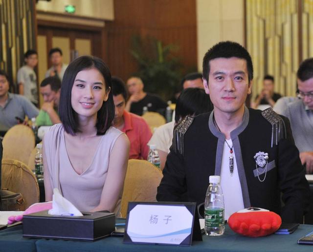 黄圣依的老公叫什么名（黄圣依的老公叫什么名字）