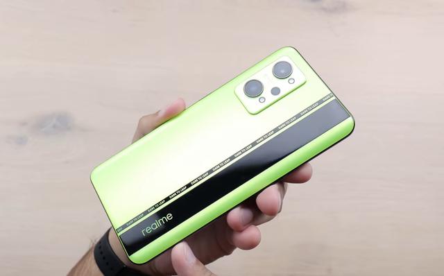 2021年末买手机敲重点，长续航+高性能是重点，这3款手机做到了