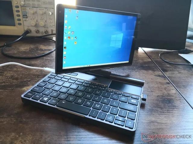 Pocket 3 模块化 UMPC 评测：比许多英特尔 EVO 笔记本电脑都快（上篇）