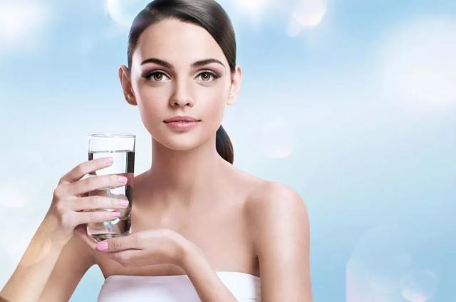 早上起床后就喝水，是在喝细菌吗？答案公布了，和你想的一样吗？