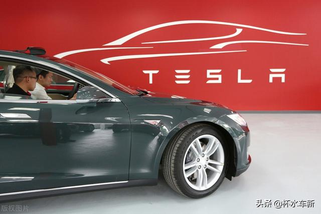 特斯拉获得10万辆电动车巨额订单 价值42亿美元