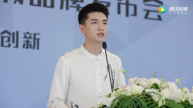 倾城时光厉致诚林浅分工（倾城时光三大男神同穿林浅设计的衣服）(3)