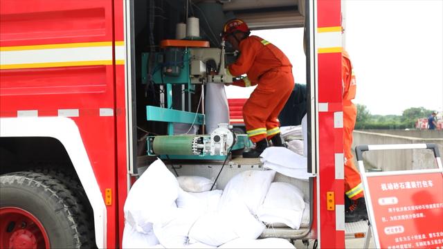 砂石装袋机模块消防车