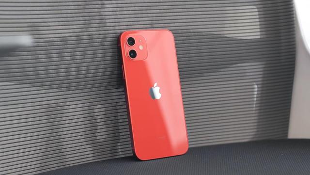 为什么苹果iPhone 12的差评这么多？