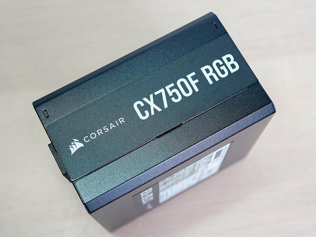 1.2m小桌子能放点啥？分享桌上好物，和一台轻度RGB主机