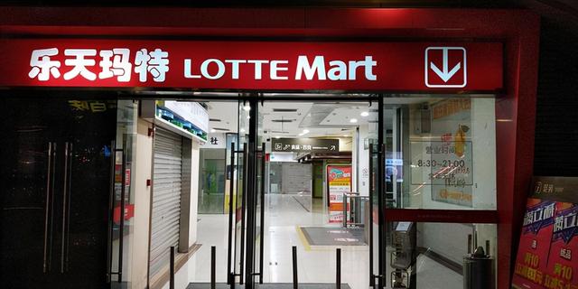 扬州一“苦命”商场，“二度复活”后又黄了，当地市民：好可惜