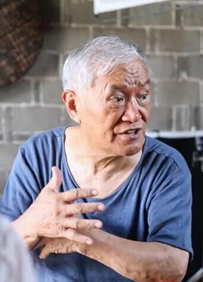 中人物的性格收获了观众的一致好评,饰演"郭谝子"的老戏骨牛犇也是收