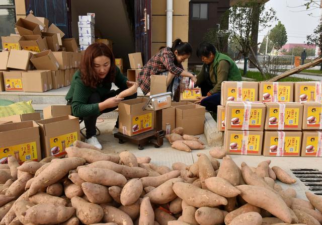 双十一的变与不变：低调的阿里，消费主义与内需疲软