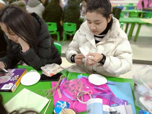 学前教育应届生找工作，选幼儿园定要擦亮眼睛，你可不只是待三年