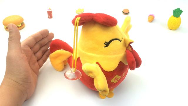 清理这样的毛绒玩具,不用一滴水,只需一些食盐就能轻松去污杀菌