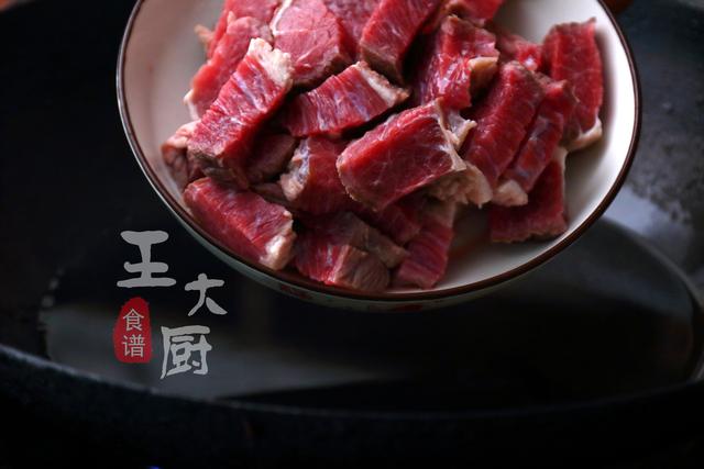 牛肉炖土豆