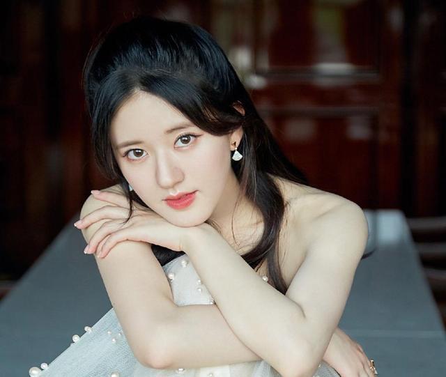 赵露思演过的所有电视现代剧_赵露思主演的穿越剧有哪些名字