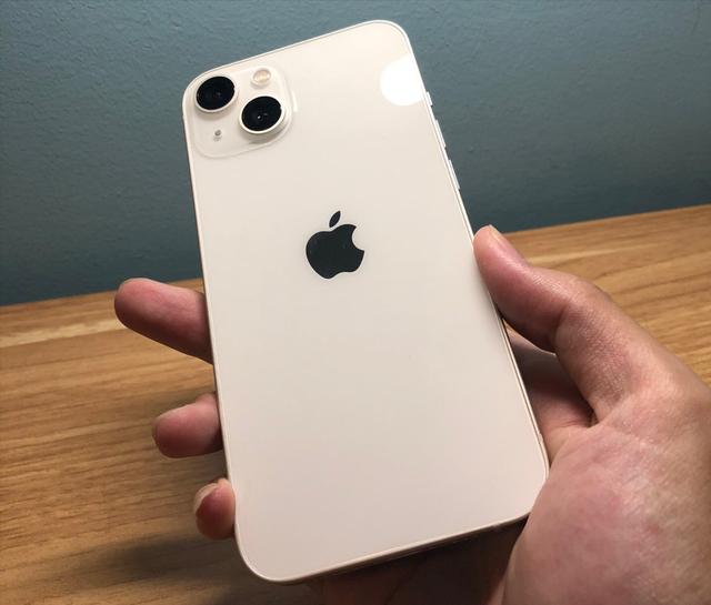 苹果手机虽好，但这两类人不建议入手，别再傻傻入坑了