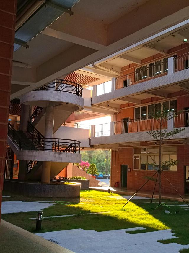 广州城建职业学院官网