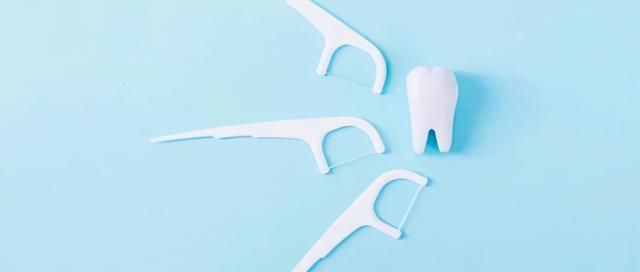 晚上睡觉，总感觉嘴里很苦，还发干？注意：或与这4个原因有关