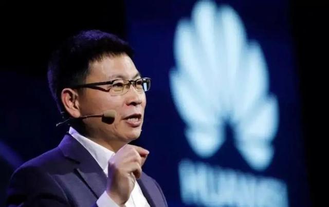 华为Mate旗舰重新开售，5G+鸿蒙+麒麟一应俱全，但花粉并不买账