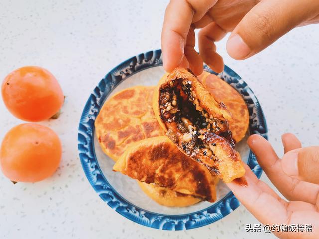 柿子饼表面糖霜怎么做（好吃的黄桂柿子饼）(2)