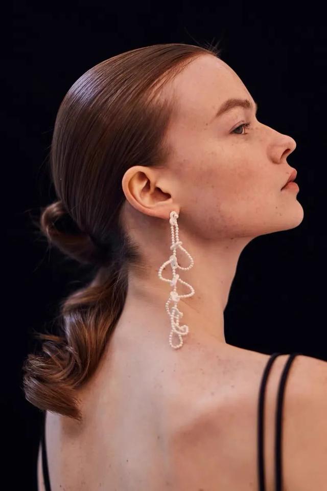 饰品与饰物怎么搭配（不同风格、脸型如何选饰品）