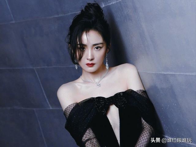 迪丽热巴腾讯拾光盛典(迪丽热巴腾讯时光盛典照片高清)