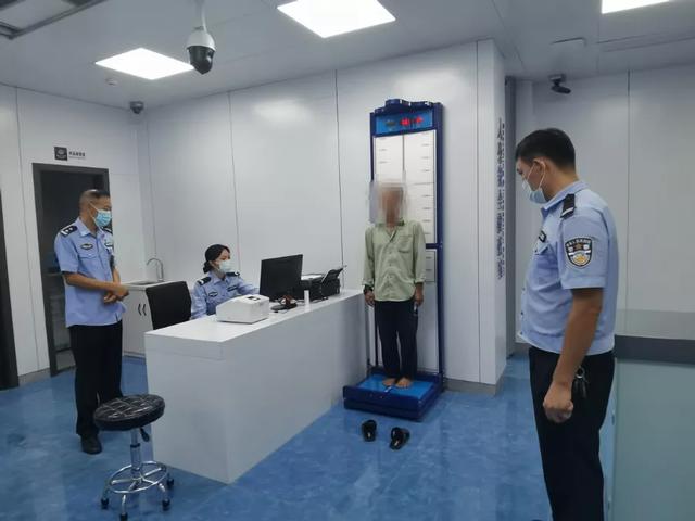 牢记领袖训词,践行人民至上——在平安建设中谱写雁山公安新篇章