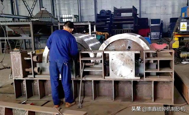 对辊制砂机工作原理图_对辊制砂机械设备价格