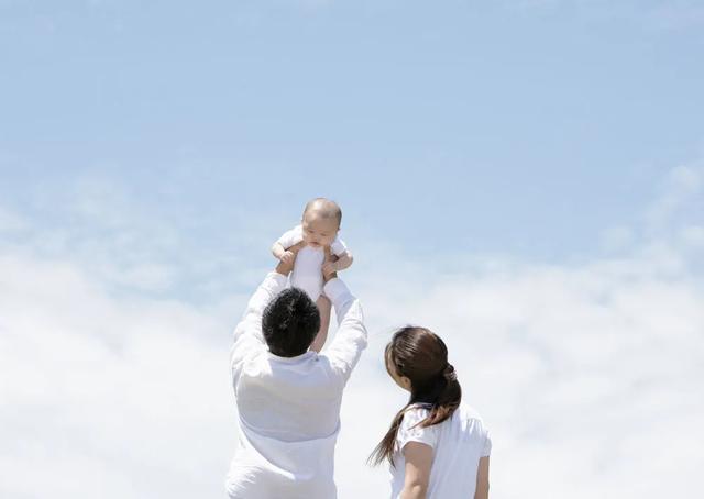 与9位大咖探索成长关键时刻：什么样的教育，能让孩子出人头地？