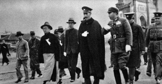 1949年,抗日名将杨虎城遇害,50年后其孙子找到真凶:我想知道真相