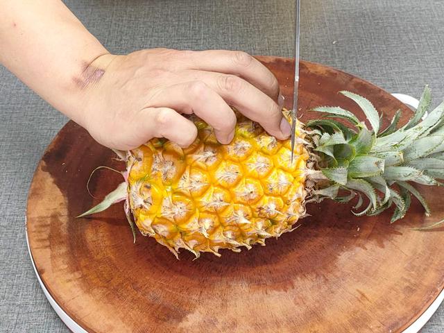 如何切菠萝