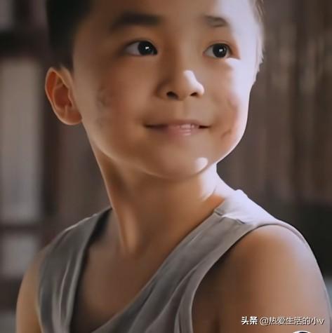 2020年8月10日,参演电视剧《以家人之名》定档在湖南卫视播出,在剧中